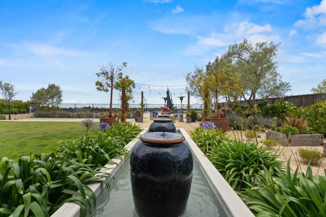 2967 Garnet Way, Marina, CA 93933