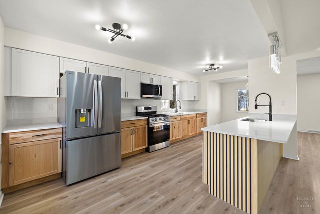 1004 Portsmouth Drive, Rockford, IL 61102