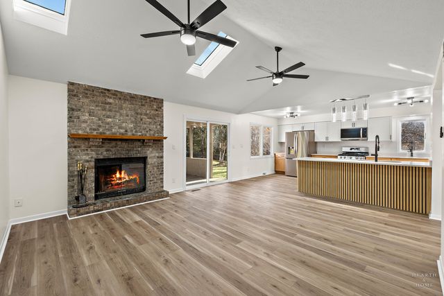 1004 Portsmouth Drive, Rockford, IL 61102