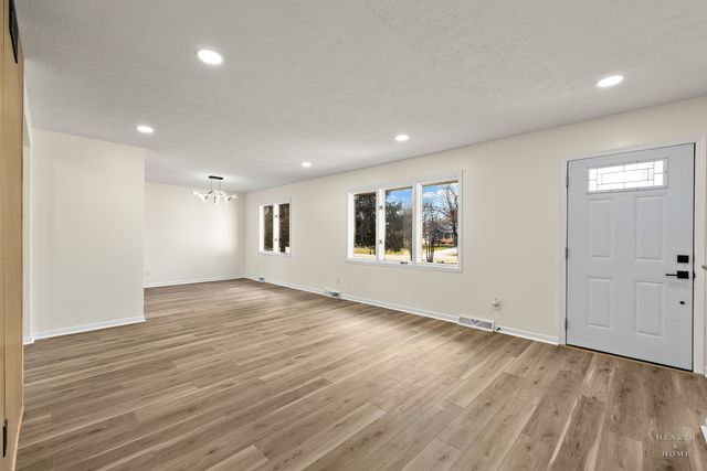 1004 Portsmouth Drive, Rockford, IL 61102