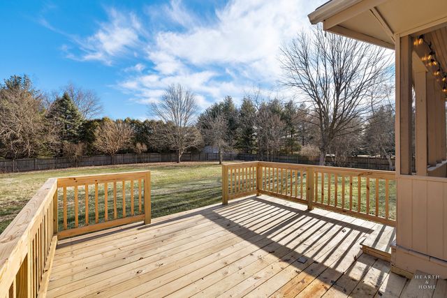 1004 Portsmouth Drive, Rockford, IL 61102