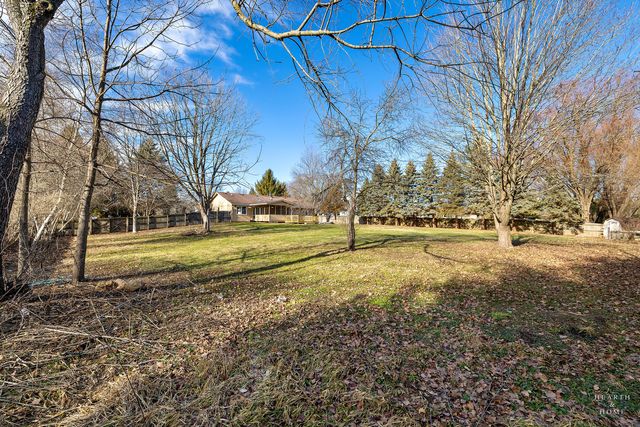 1004 Portsmouth Drive, Rockford, IL 61102