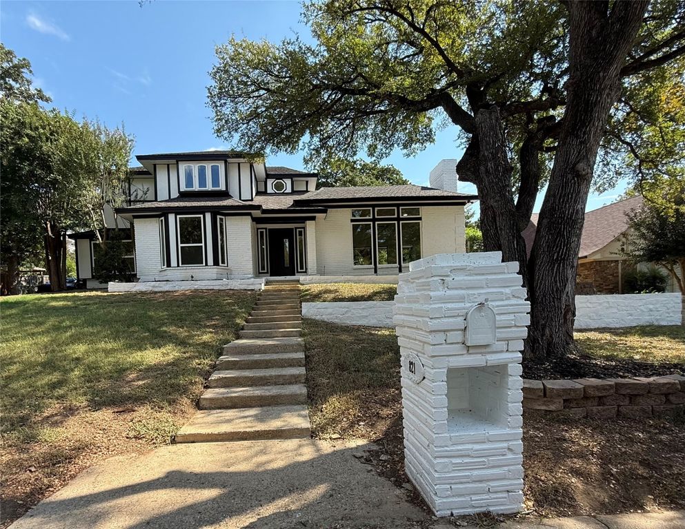 821 Sylvan Drive, Fort Worth, TX 76120