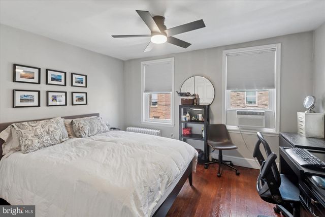 1927 S ALDER ST, Philadelphia, PA 19148