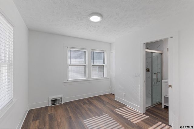 3117 N 59th Street, Omaha, NE 68104