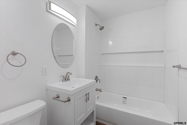 3117 N 59th Street, Omaha, NE 68104