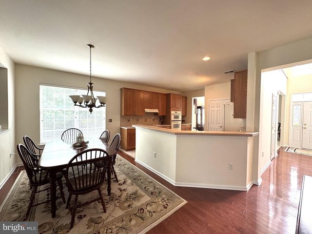 11 LUCAYA CIR, Hamilton, NJ 08691