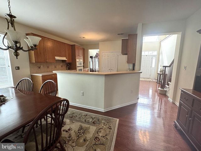 11 LUCAYA CIR, Hamilton, NJ 08691
