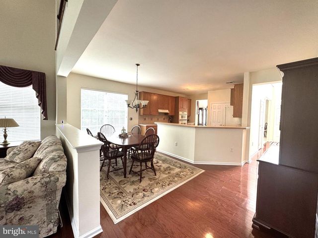 11 LUCAYA CIR, Hamilton, NJ 08691