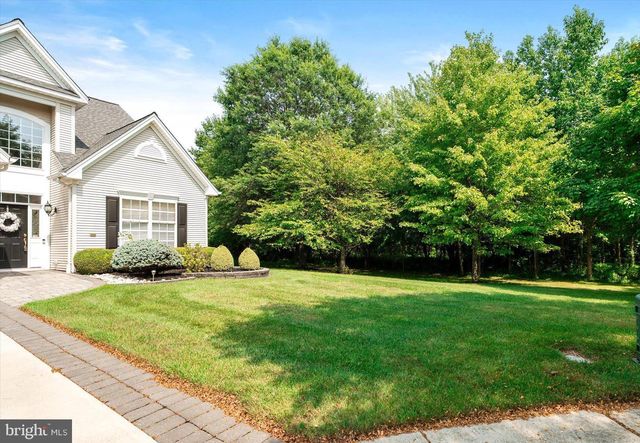 11 LUCAYA CIR, Hamilton, NJ 08691