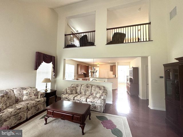 11 LUCAYA CIR, Hamilton, NJ 08691
