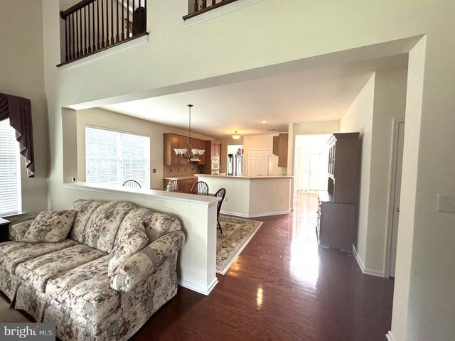 11 LUCAYA CIR, Hamilton, NJ 08691