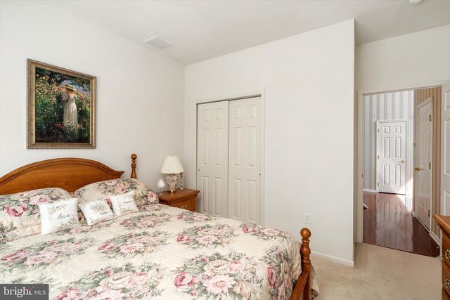 11 LUCAYA CIR, Hamilton, NJ 08691