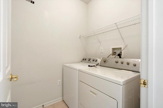 11 LUCAYA CIR, Hamilton, NJ 08691