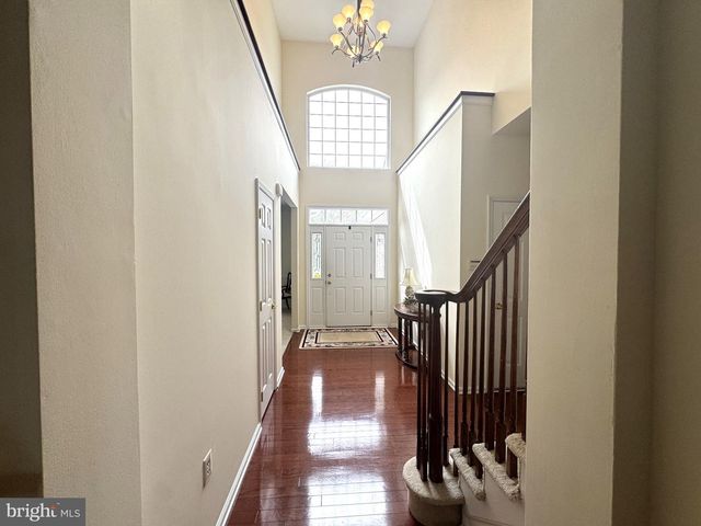 11 LUCAYA CIR, Hamilton, NJ 08691