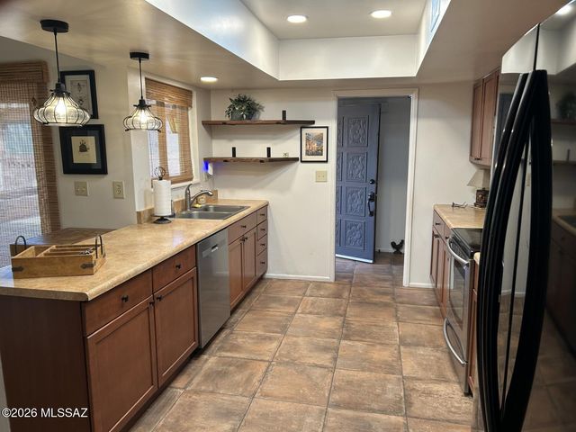 449 E Paseo Chuparosas, Green Valley, AZ 85614