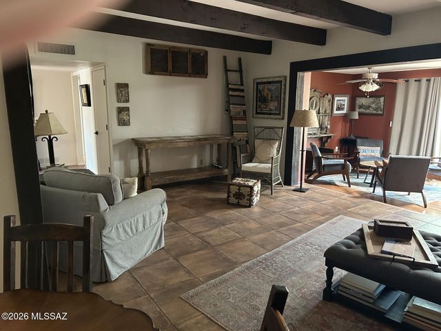 449 E Paseo Chuparosas, Green Valley, AZ 85614