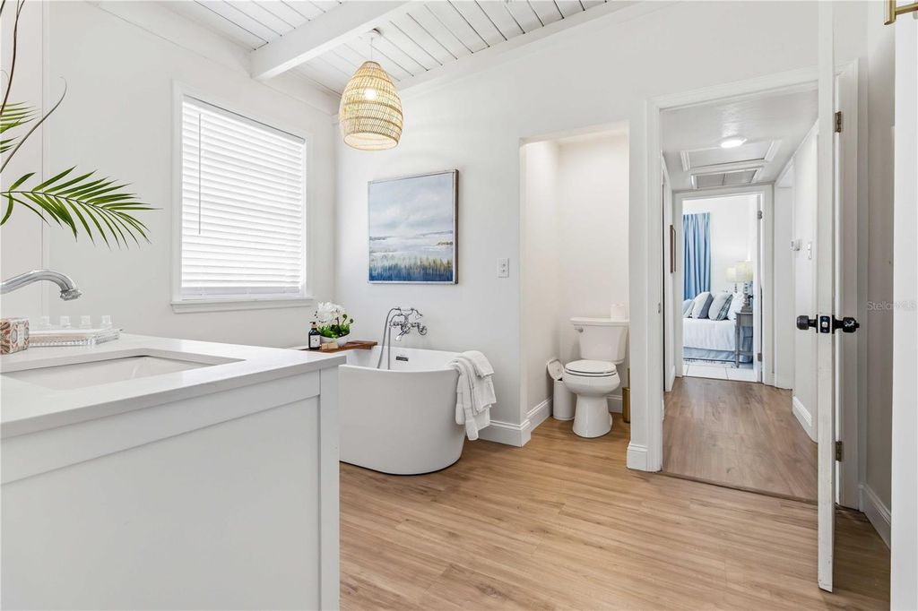 Image 15 of property listing at 1636 GRANDVIEW WAY, Melbourne, FL 32935