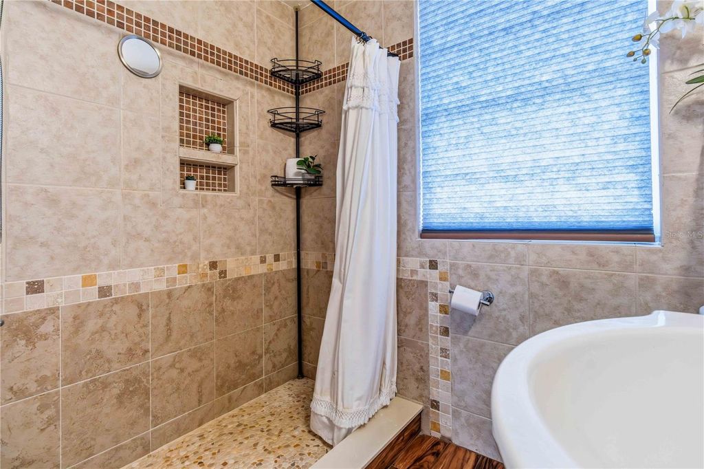 Image 20 of property listing at 1636 GRANDVIEW WAY, Melbourne, FL 32935