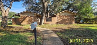 100 Lakeview Court, Brownwood, TX 76801