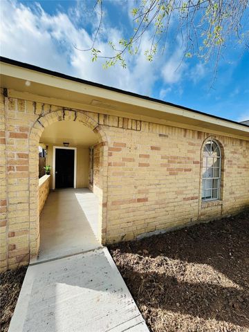 16207 Camino Del Sol Drive, Houston, TX 77083