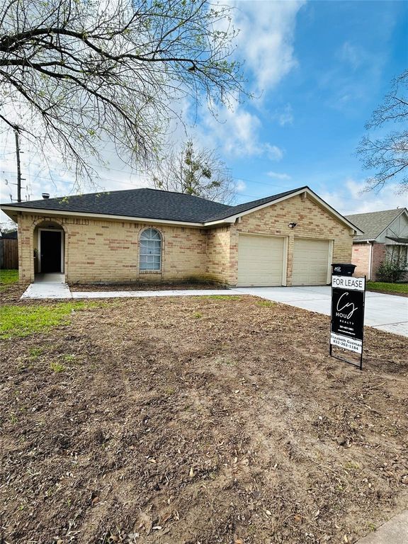 16207 Camino Del Sol Drive, Houston, TX 77083