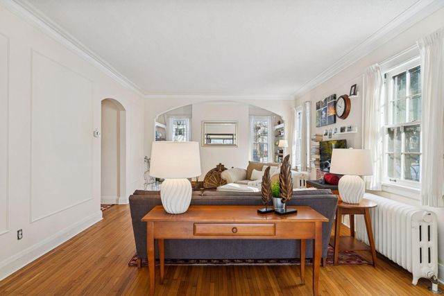 2260 Sargent Avenue, Saint Paul, MN 55105