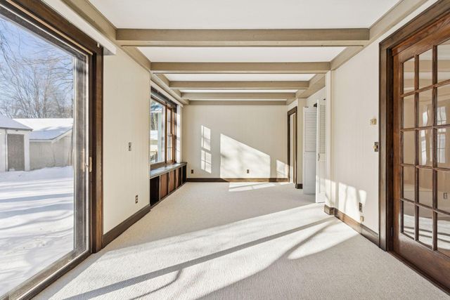 2260 Sargent Avenue, Saint Paul, MN 55105