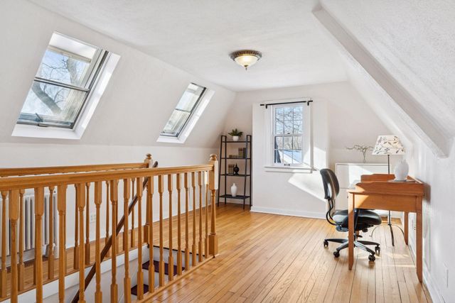 2260 Sargent Avenue, Saint Paul, MN 55105