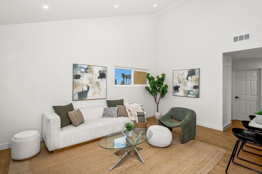 Image 5 of property listing at 152 Evergreen Ave. 4, Imperial Beach, CA 91932