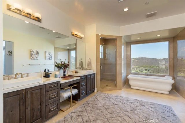 2260 Panoramic, Vista, CA 92084