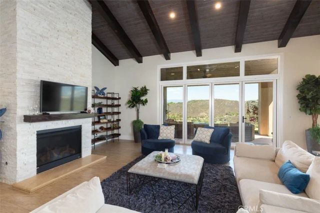 2260 Panoramic, Vista, CA 92084