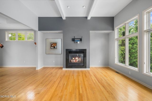 1198 Brookwoode, Perrysburg, OH 43551