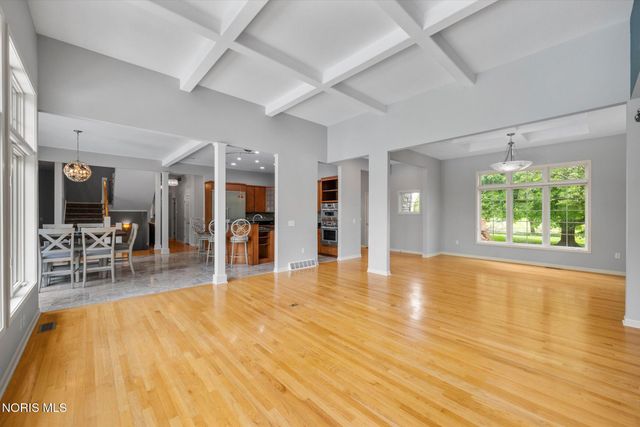 1198 Brookwoode, Perrysburg, OH 43551