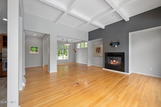 1198 Brookwoode, Perrysburg, OH 43551