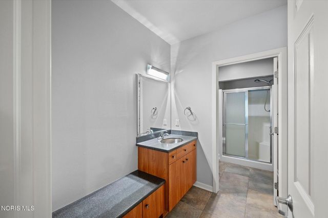 1198 Brookwoode, Perrysburg, OH 43551
