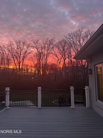 1198 Brookwoode, Perrysburg, OH 43551
