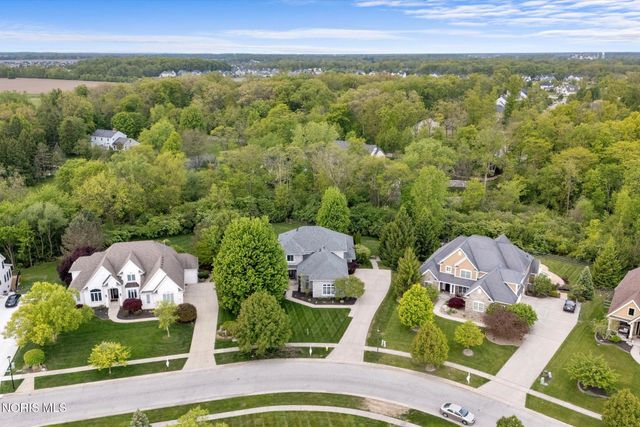 1198 Brookwoode, Perrysburg, OH 43551