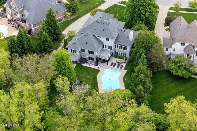 1198 Brookwoode, Perrysburg, OH 43551