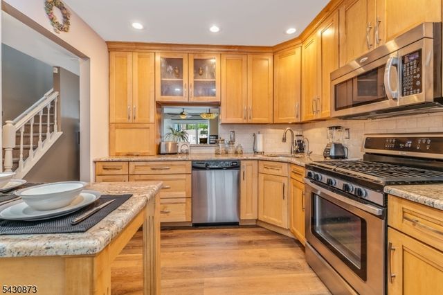 3005 Pinhorn Drive, Bridgewater Twp., NJ 08807
