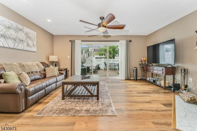 3005 Pinhorn Drive, Bridgewater Twp., NJ 08807