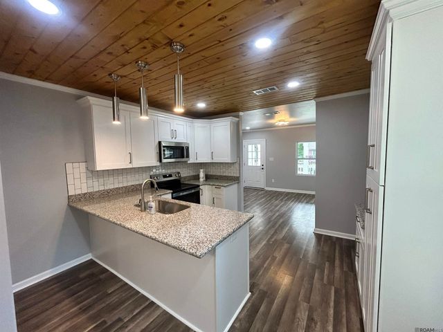 3048 Voss Dr, Baton Rouge, LA 70805