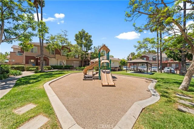 67 Santa Barbara Court, Lake Forest, CA 92610