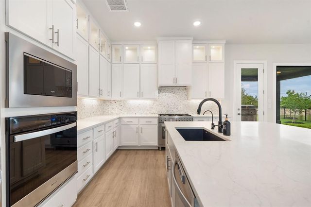 504 Tomichi TRL, Austin, TX 78738