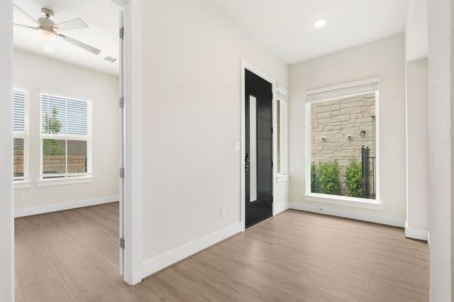 504 Tomichi TRL, Austin, TX 78738