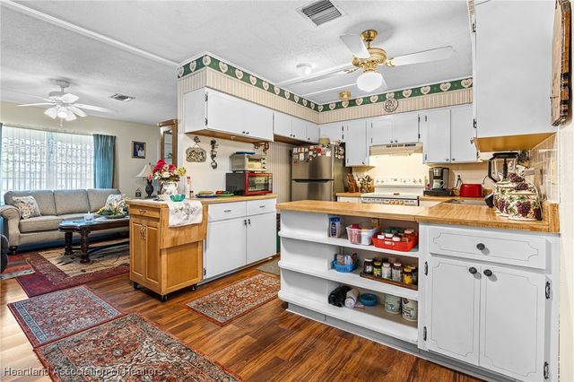 226 Lark Avenue, Sebring, FL 33870