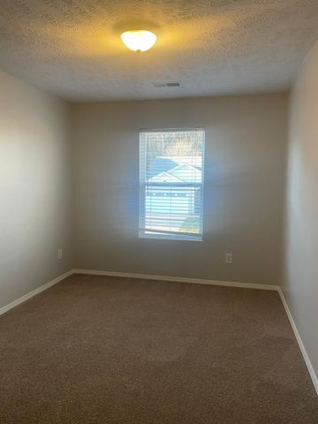 2722 Sutherland Dr, Thompsons Station, TN 37179