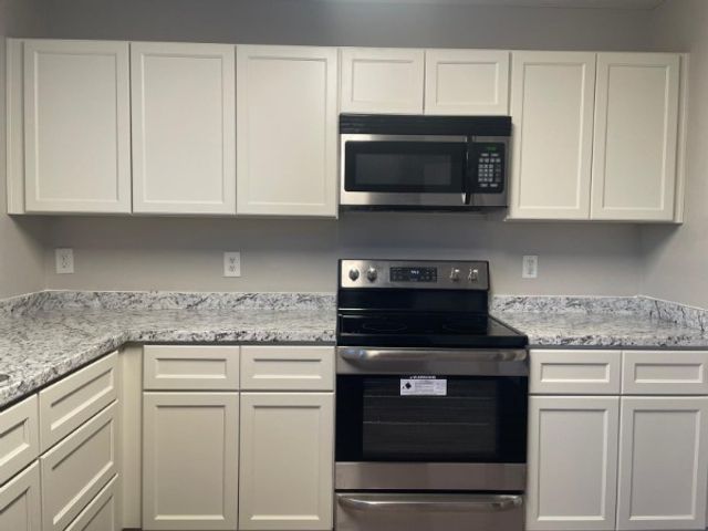2722 Sutherland Dr, Thompsons Station, TN 37179