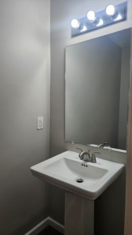 2722 Sutherland Dr, Thompsons Station, TN 37179
