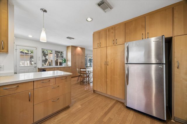 5726 Stillbrooke Drive, Houston, TX 77096